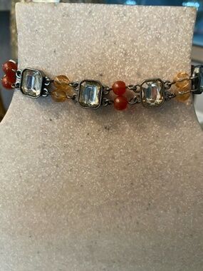 VTG AVON CRYSTAL BEADED BRACELET
